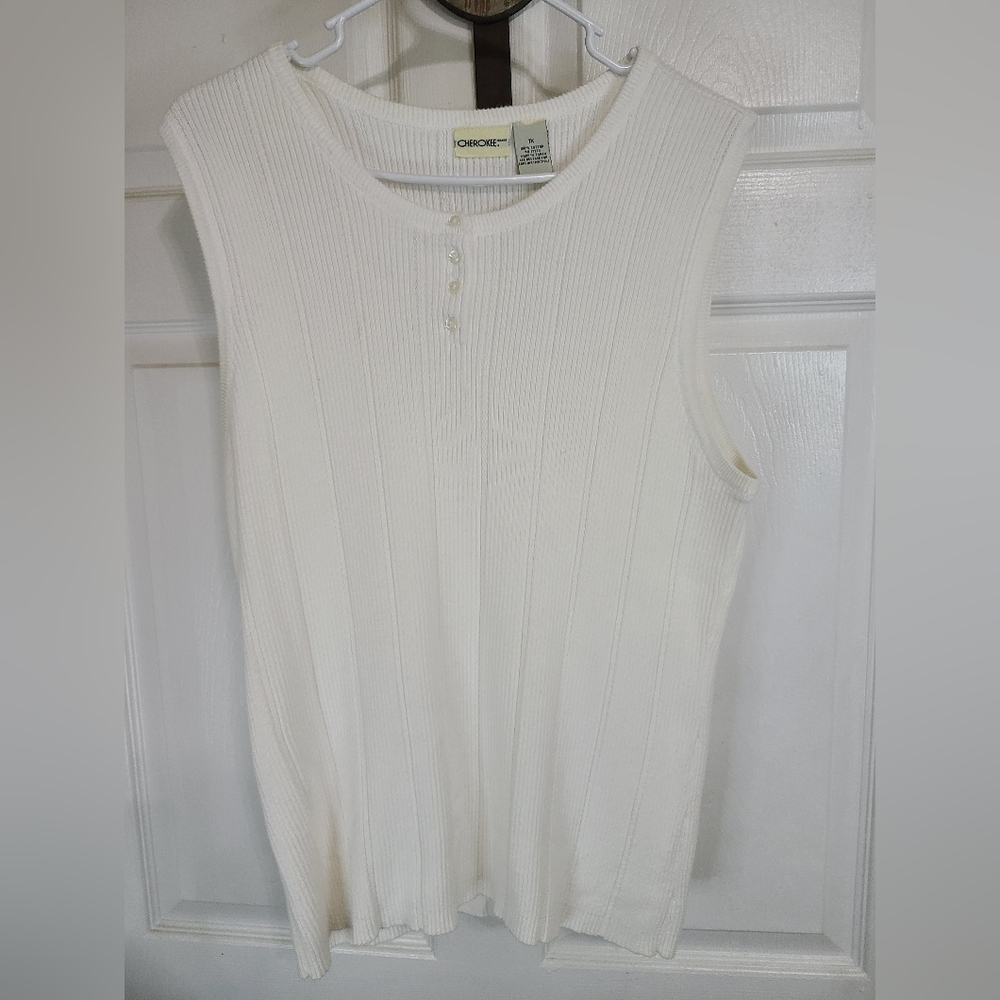 (1219) Cherokee Woman's Sleeveless Blouse,  Size: 1X  Color: White